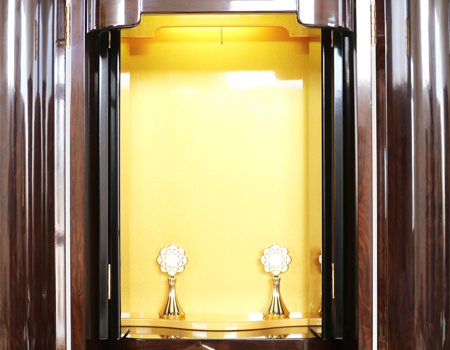 創価学会仏壇専門店桜梅桃李.comより、創価学会厨子型経机付中古仏壇634　鉄刀木　創価学会仏壇専門店桜梅桃李より発売いたします。拠点男子部新居に最適です。中古のお仏壇を格安でお届けいたします。