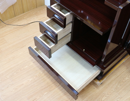 創価学会仏壇専門店桜梅桃李.comより創価学会家具調中古仏壇636紫檀を発売致します。