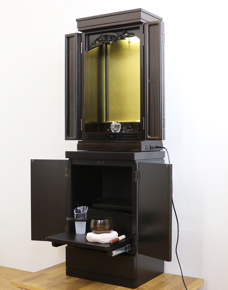 創価学会コンパクトミニ中古仏壇647金剛堂さんで現行販売されている<本黒檀上置桜結び>です。新品価格は330000円の品でございます!