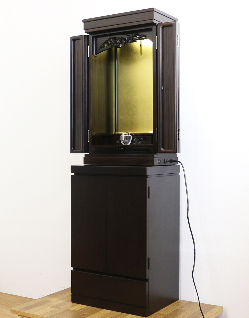 創価学会コンパクトミニ中古仏壇647金剛堂さんで現行販売されている<本黒檀上置桜結び>です。新品価格は330000円の品でございます!