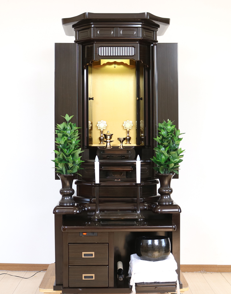 創価学会仏壇専門店桜梅桃李.comより、創価学会厨子型中古仏壇648　創価学会仏壇専門店桜梅桃李より発売いたします。拠点男子部新居に最適です。中古のお仏壇を格安でお届けいたします。