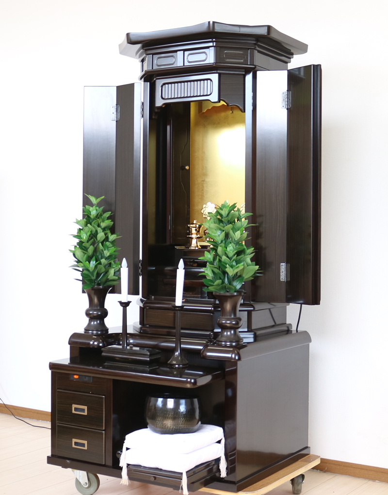 創価学会仏壇専門店桜梅桃李.comより、創価学会厨子型中古仏壇648　創価学会仏壇専門店桜梅桃李より発売いたします。拠点男子部新居に最適です。中古のお仏壇を格安でお届けいたします。