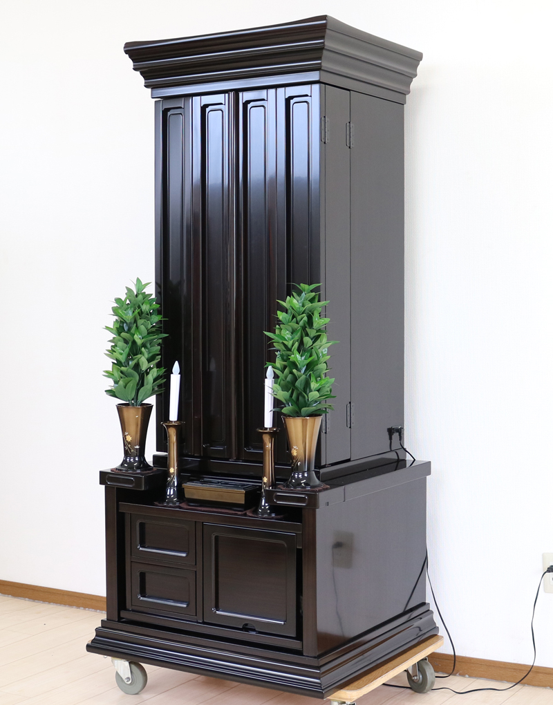 創価学会仏壇専門店桜梅桃李.comより厨子型中古仏壇660本三方会館型黒檀を発売いたします。 和室・洋室・拠点・男子部拠点にも最適です。