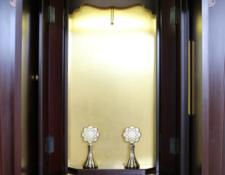 創価学会仏壇買取専門店桜梅桃李.comより家具調電動中古仏壇661の発売を致します。こちらのお仏壇は、クリーニングメンテナンス・電動機械の調整済みです。