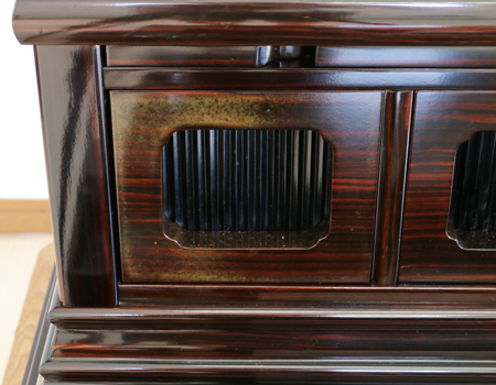 創価学会仏壇専門店桜梅桃李.comより創価学会厨子型中古仏壇B662を格安にて発売いたします。