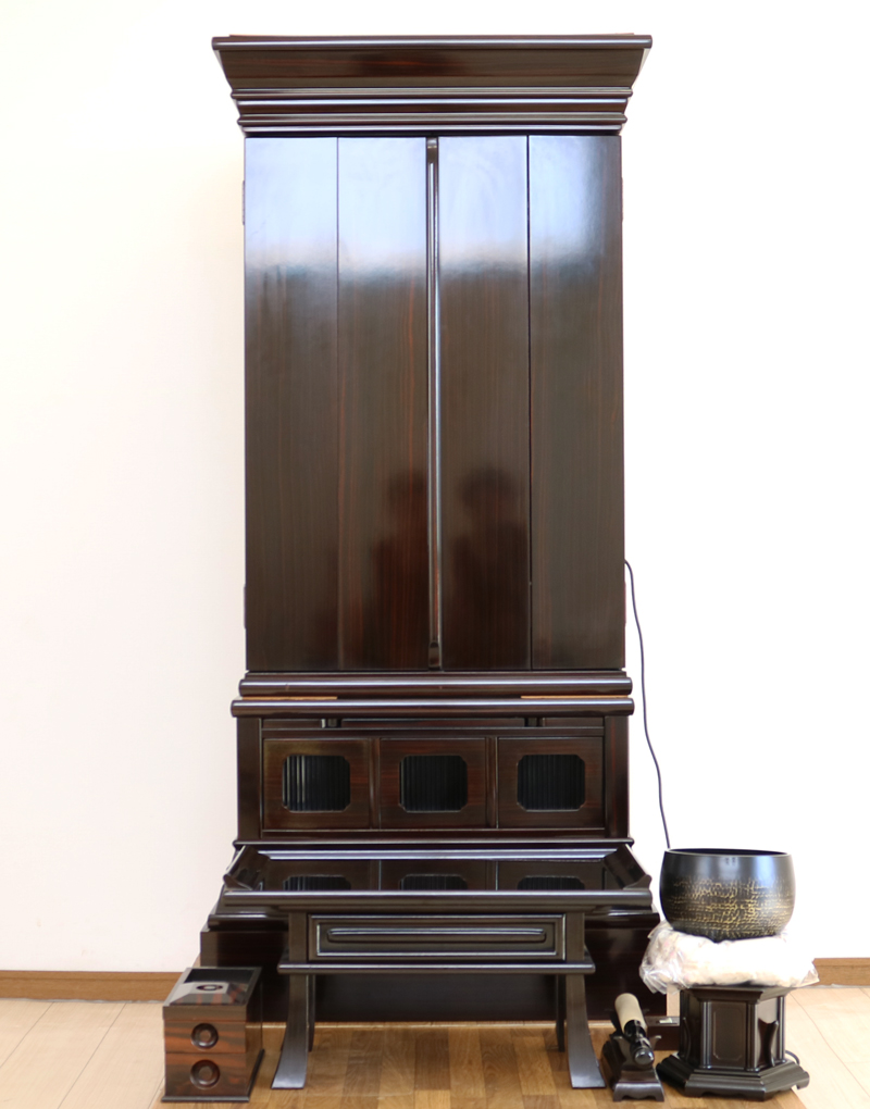 創価学会仏壇専門店桜梅桃李.comより創価学会厨子型中古仏壇B662を格安にて発売いたします。