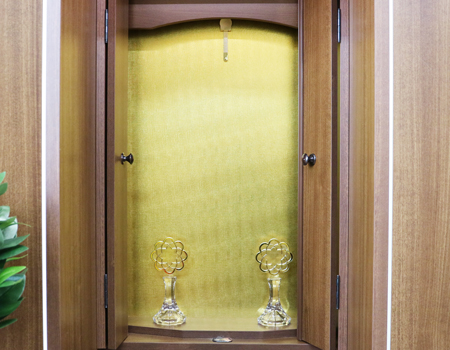 創価学会仏壇専門店桜梅桃李.comより創価学会家具調中古仏壇663を発売致します。