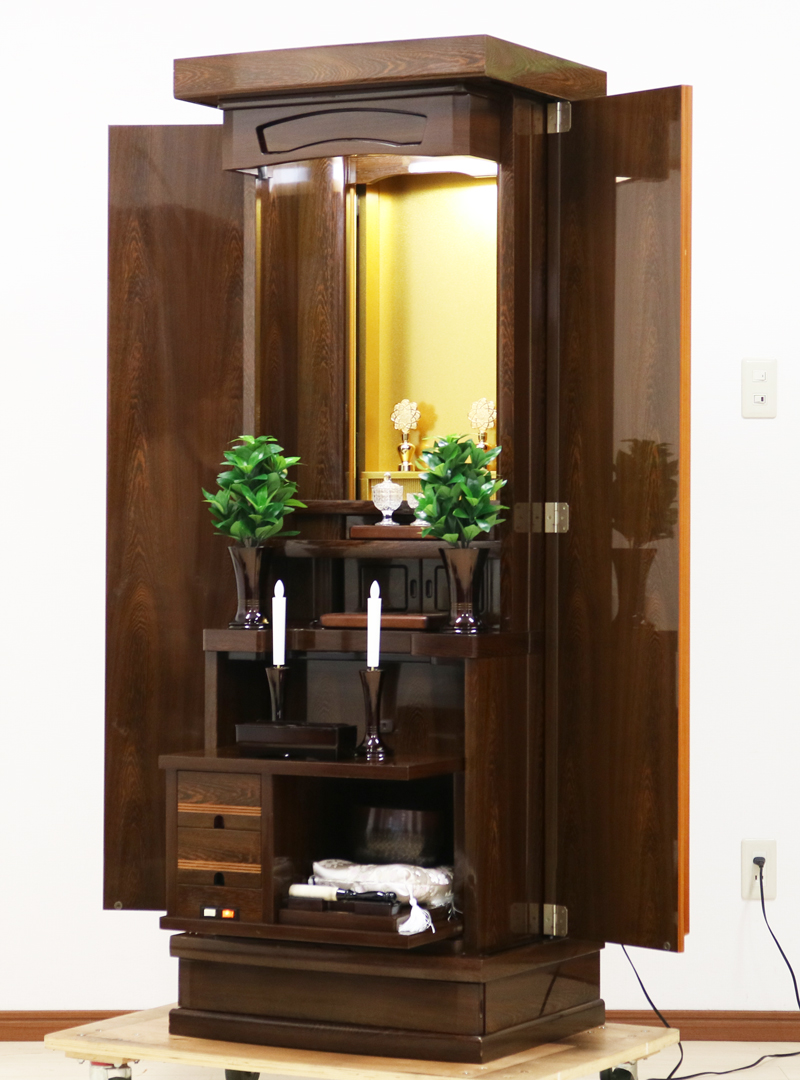 創価学会仏壇販売,SGI仏壇,創価仏壇全国通販,家具調仏壇販売,創価中古仏壇販売,創価仏壇買取,仏壇処分,創価仏壇修理,仏壇のリサイクル, 創価学会仏壇の問題解決,創価仏壇のご相談,創価仏壇のメンテンナンス,創価仏壇買い替え,創価仏壇下取り,創価仏壇引取,型落ち仏壇,アウトレット仏壇,格安仏壇,  桜梅桃李.comより創価学会厨子型中古仏壇672　発売いたします。こちらのお仏壇は特装ご本尊様ご安置可能です。