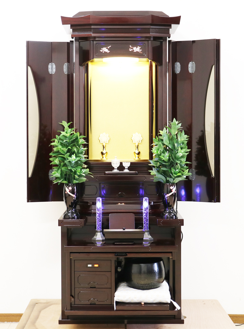 創価学会仏壇販売,SGI仏壇,創価仏壇全国通販,家具調仏壇販売,創価中古仏壇販売,創価仏壇買取,仏壇処分,創価仏壇修理,仏壇のリサイクル, 創価学会仏壇の問題解決,創価仏壇のご相談,創価仏壇のメンテンナンス,創価仏壇買い替え,創価仏壇下取り,創価仏壇引取,型落ち仏壇,アウトレット仏壇,格安仏壇,徳島仏壇,安心,国産,職人,特別特装ご本尊,会館用ご本尊,紫檀,格安,破格,国産仏壇,徳島仏壇,  桜梅桃李.comより創価学会厨子型中古仏壇675　発売いたします。こちらのお仏壇は特装ご本尊様ご安置可能です。 最安値を目指して、スタッフ一同頑張っております。 創価学会仏壇アウトレット・訳アリ商品・中古商品を扱う、創価学会仏壇専門店桜梅桃李.comより発売いたします。 創価学会中古家具調仏壇 675 桜蒔絵ローズ色紫檀 (特別特装ご本尊様可) のお仏壇です。