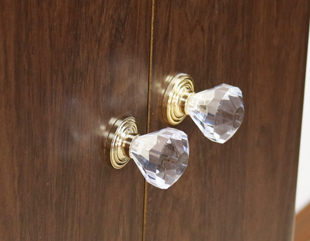 創価学会仏壇専門店桜梅桃李.comより創価学会家具調中古仏壇ニュースマイルダーク678を発売致します。