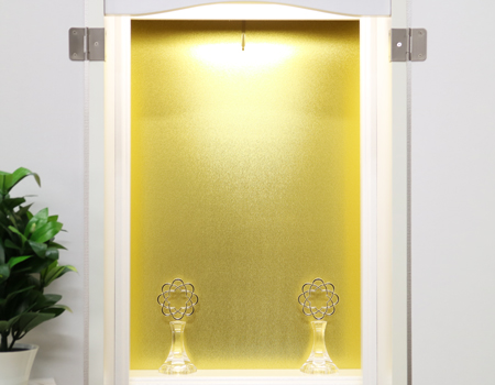 桜梅桃李.comより創価学会家具調仏壇680スマートを発売いたしました。 スマート　プリズム　プリマベーラ おしゃれなウッドデザインで気の優しいぬくもりカントリー調パステルピンク仏壇です。 リビング洋室和室にも最適 不動の人気商品 創価学会仏壇買換え中古販売なら桜梅桃李.comにお任せください女子部婦人部新婚結婚新居一人暮らし独立初めての仏壇に大人気。白蓮・部長・本部長