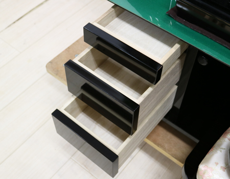 桜梅桃李.comより創価学会厨子型中古仏壇681を発売いたします。