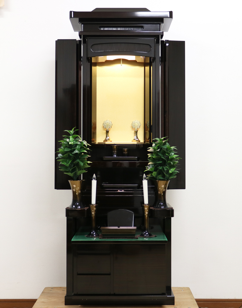 桜梅桃李.comより創価学会厨子型中古仏壇681を発売いたします。