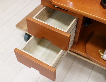 創価学会仏壇専門店桜梅桃李.comより創価学会家具調中古仏壇682を発売いたします。