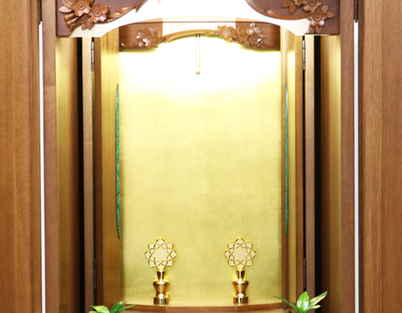 創価学会家具調仏壇 中古仏壇 桜彫 欄間 二段重ね 木の優しい空間 女子部・婦人部に大人気洋室　リビング　一人暮らし　DK　女子部　婦人部　激安　最安値　訳アリ