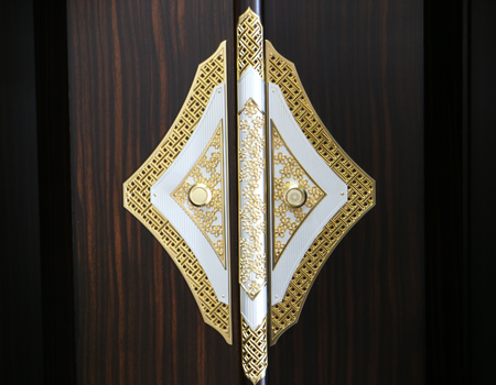 創価学会厨子型収納仏壇　金剛堂　688　逗子扉金具