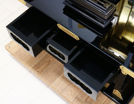 創価学会伝統厨子型中古仏壇691 正徳58-26 特別特装ご本尊様ご安置できます 創価学会仏壇専門店桜梅桃李.comより発売です 創価学会仏壇のご相談承っております。拠点・和室に最適 新しい出発にぜひご検討ください。SGI仏壇 創価学会仏壇 学会仏壇 引取 買取 買い替え 11.18