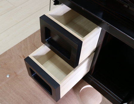 創価学会厨子型中古仏壇692 金剛堂仏具一式付き 創価学会仏壇専門店桜梅桃李.comより発売業界最安値・激安販売中です。