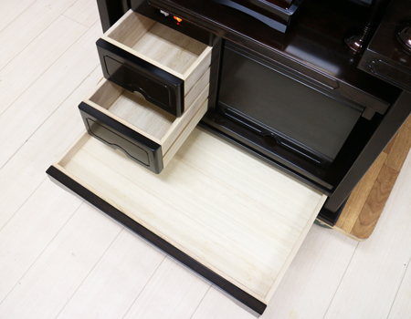 創価学会仏壇専門店桜梅桃李.comより厨子型中古仏壇694を発売いたします。会場拠点用拠点・会場・和室に最適です。男子部にも大変人気の商品となっております。ぜひお買い得なこの機会にご検討くださいませ。傷等もあまりなく、中古商品としても優良です。