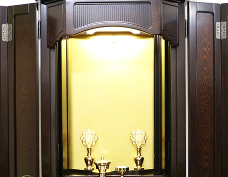 創価学会仏壇専門店桜梅桃李.comより厨子型中古仏壇694を発売いたします。会場拠点用拠点・会場・和室に最適です。男子部にも大変人気の商品となっております。ぜひお買い得なこの機会にご検討くださいませ。傷等もあまりなく、中古商品としても優良です。