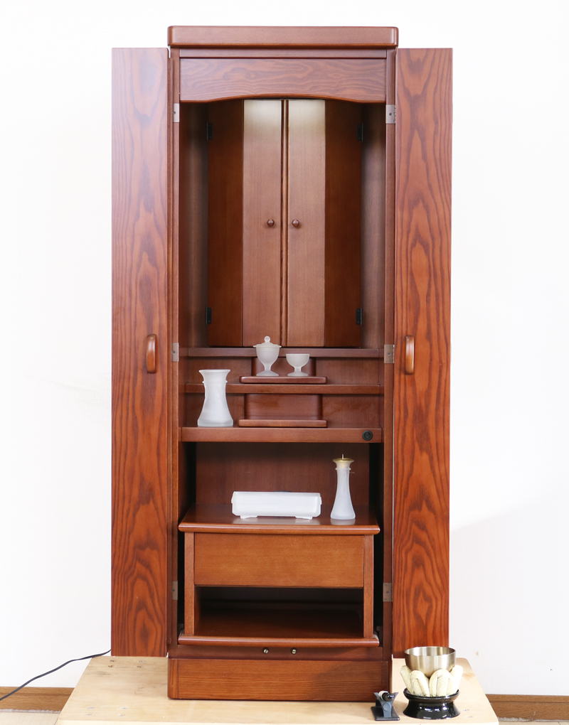 創価学会仏壇専門店桜梅桃李.comより創価学会家具調中古仏壇695を発売致します。