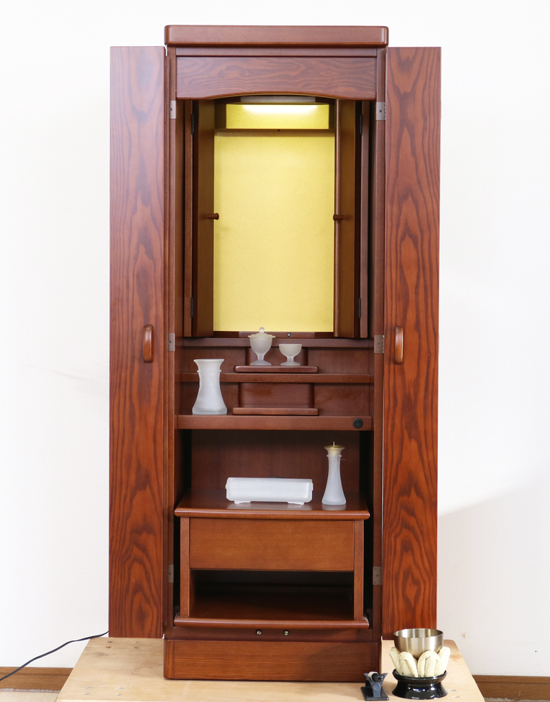 創価学会仏壇専門店桜梅桃李.comより創価学会家具調中古仏壇695を発売致します。