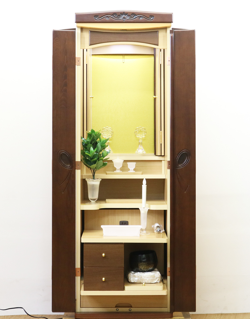 創価学会仏壇専門店桜梅桃李.comより創価学会家具調中古仏壇697リボンツートンを発売致します。