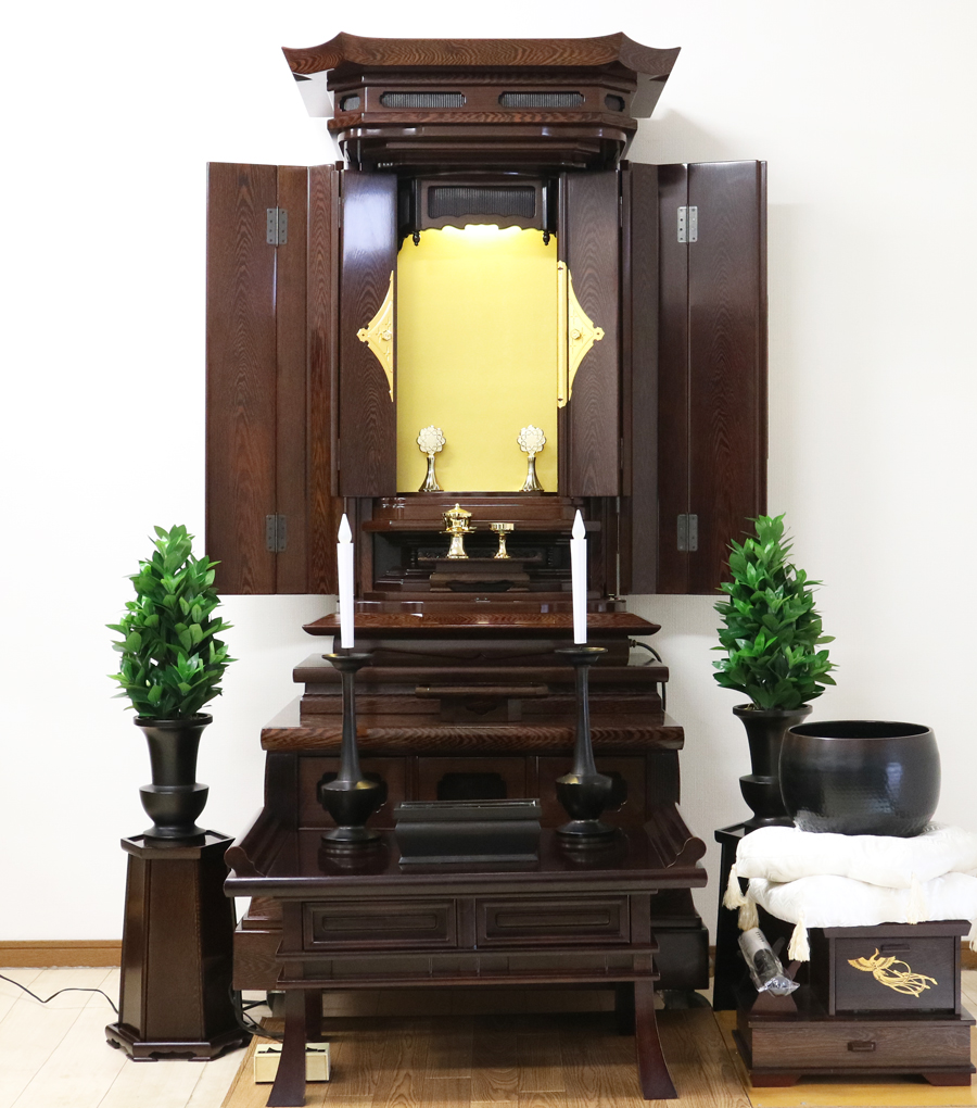 桜梅桃李.comより創価学会厨子型中古仏壇702鉄刀木電動開閉機新品を発売いたします。和室・拠点に最適です。