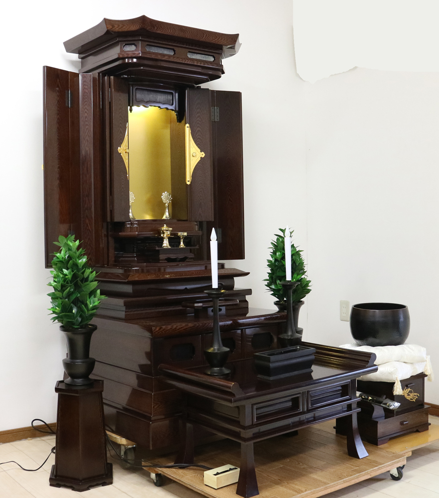 桜梅桃李.comより創価学会厨子型中古仏壇702鉄刀木電動開閉機新品を発売いたします。和室・拠点に最適です。