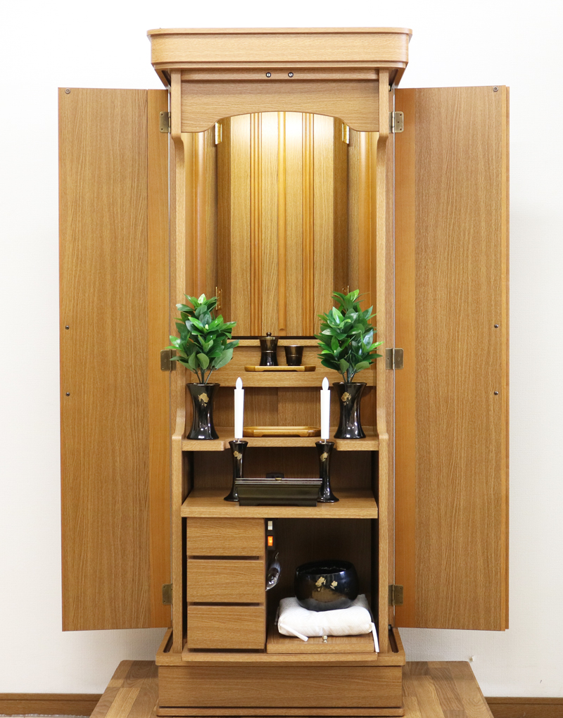 創価学会仏壇専門店桜梅桃李.comより創価学会家具調中古仏壇703を発売致します。