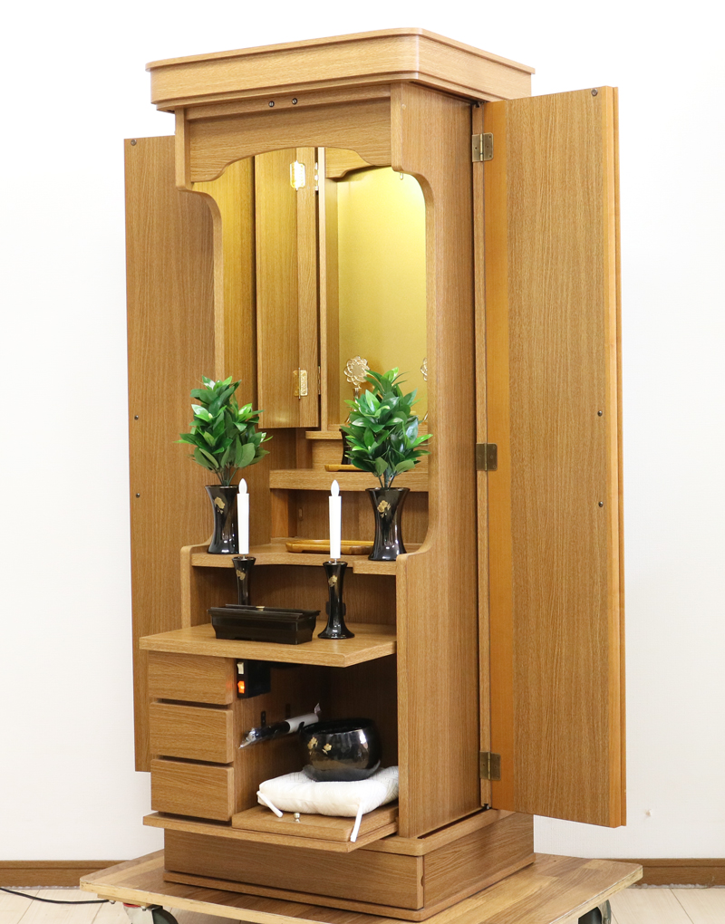 創価学会仏壇専門店桜梅桃李.comより創価学会家具調中古仏壇703を発売致します。