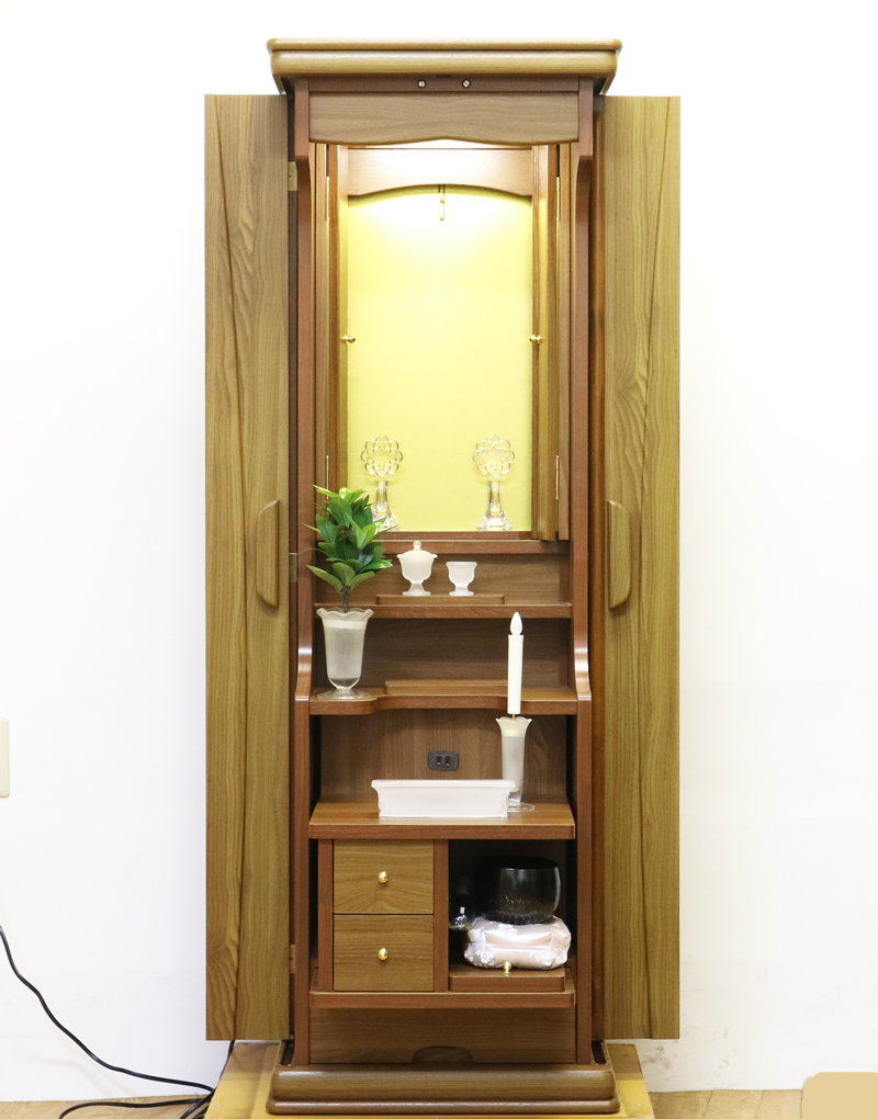 創価学会仏壇専門店桜梅桃李.comより創価学会家具調中古仏壇704を発売致します。