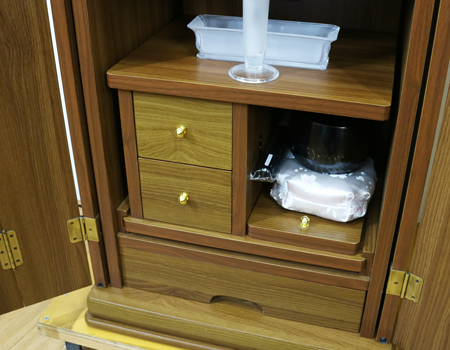 創価学会仏壇専門店桜梅桃李.comより創価学会家具調中古仏壇704を発売致します。