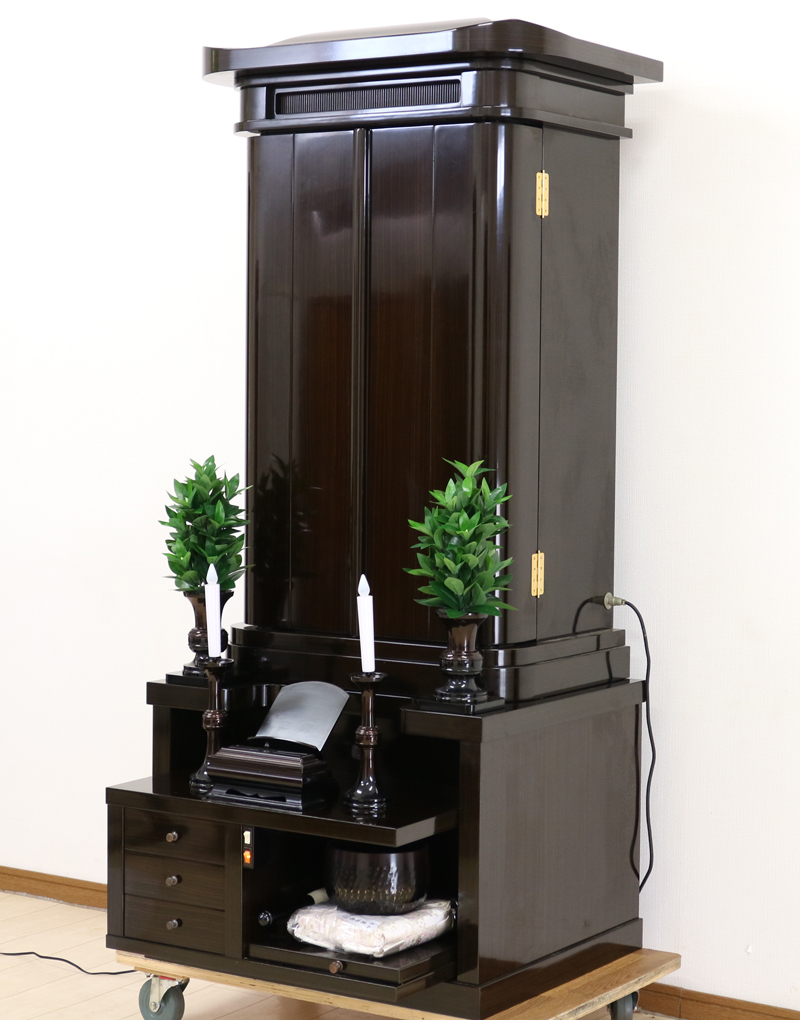 創価学会仏壇専門店桜梅桃李.comより創価学会厨子型中古仏壇713黒檀を発売致します。