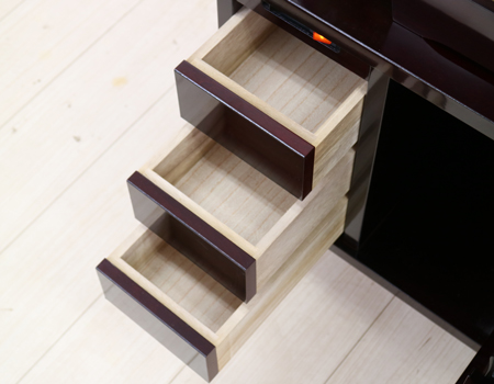 創価学会仏壇専門店桜梅桃李.comより創価学会厨子型中古仏壇714紫檀を発売致します。