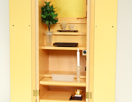 創価学会仏壇専門店桜梅桃李.comより創価学会家具調中古仏壇714アクリル厨子手動を発売致します。