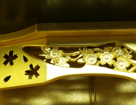 創価学会厨子型収納仏壇　金剛堂　厨子内部にも彫刻