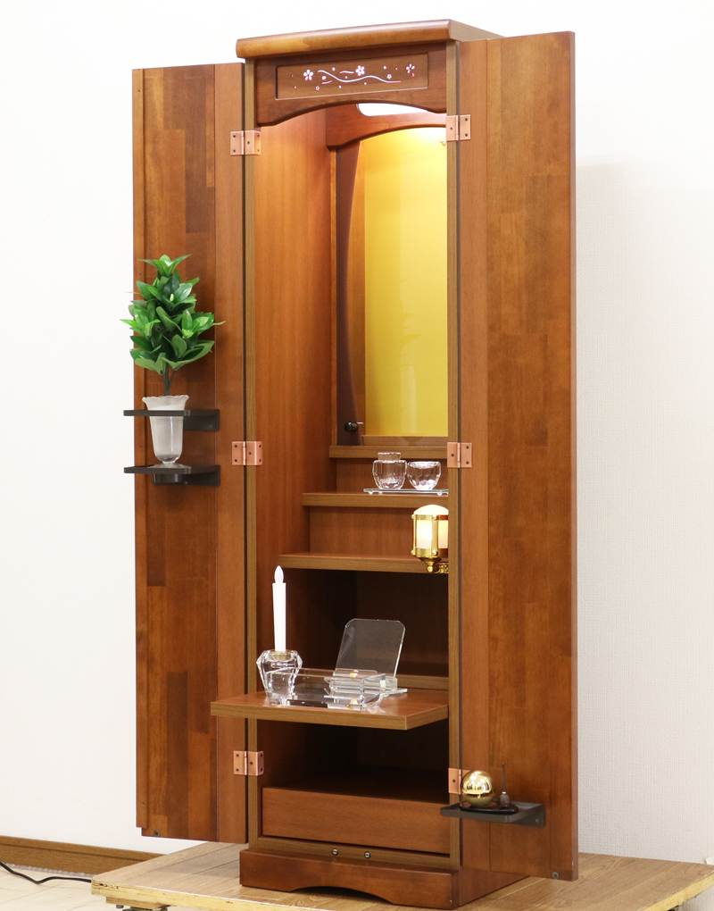 創価学会仏壇専門店桜梅桃李.comより創価学会家具調中古仏壇725アクリル厨子手動を発売致します。