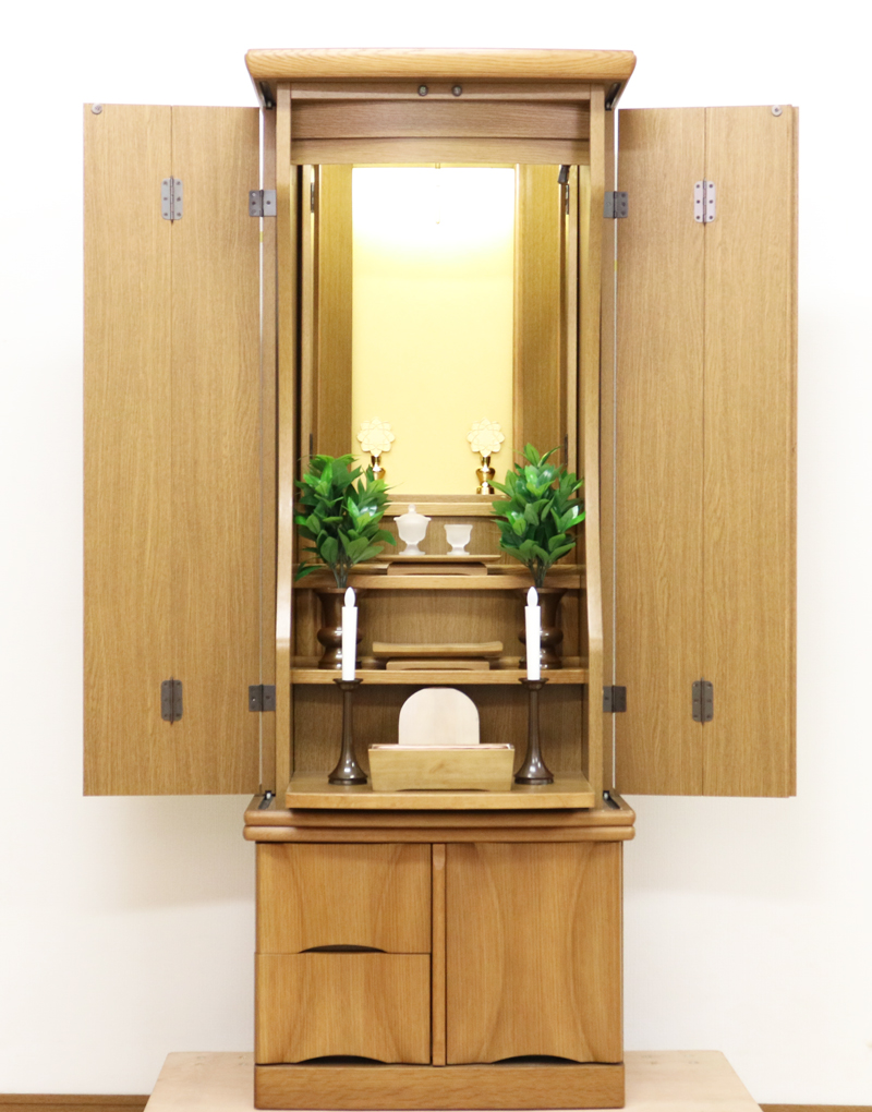 金剛堂製の二段重ねの家具調電動仏壇です。製品名 	創価学会　家具調電動中古仏壇726金剛堂製 設置 和室・洋室・拠点にも最適です 。