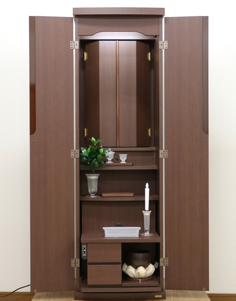 創価学会仏壇専門店桜梅桃李.comより創価学会家具調電動中古仏壇730金剛堂ブラウンを発売を致します。