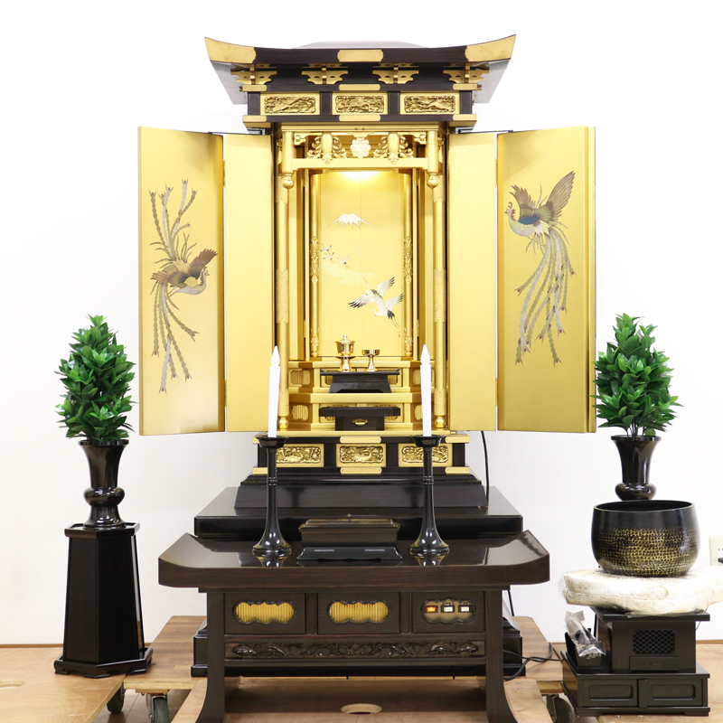 創価学会仏壇専門店桜梅桃李.comより創価学会厨子型中古仏壇731経机付きを発売致します。