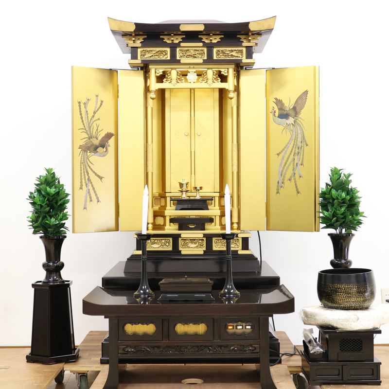 創価学会仏壇専門店桜梅桃李.comより創価学会厨子型中古仏壇731経机付きを発売致します。