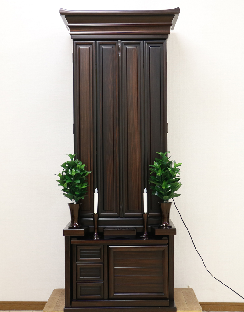 創価学会仏壇専門店桜梅桃李.comより創価学会伝統型中古仏壇732金剛堂18号黒檀正三方収納を発売致します。