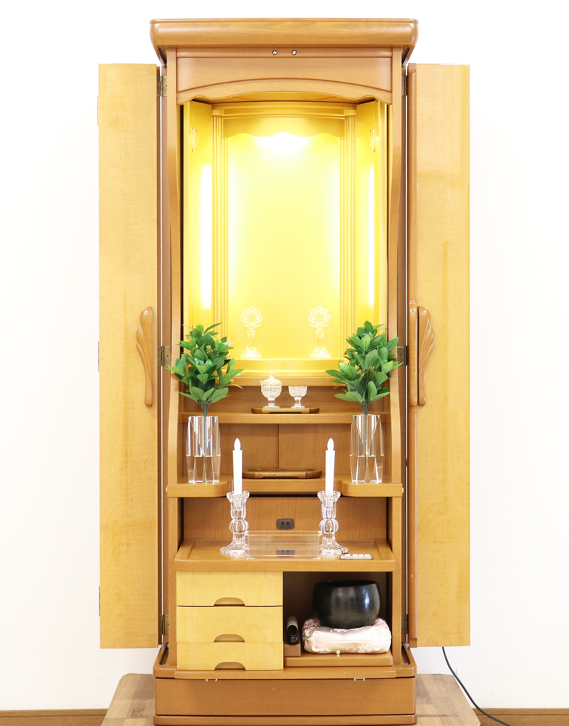 創価学会仏壇専門店桜梅桃李.comより創価学会家具調中古仏壇734アカンサスを発売致します。