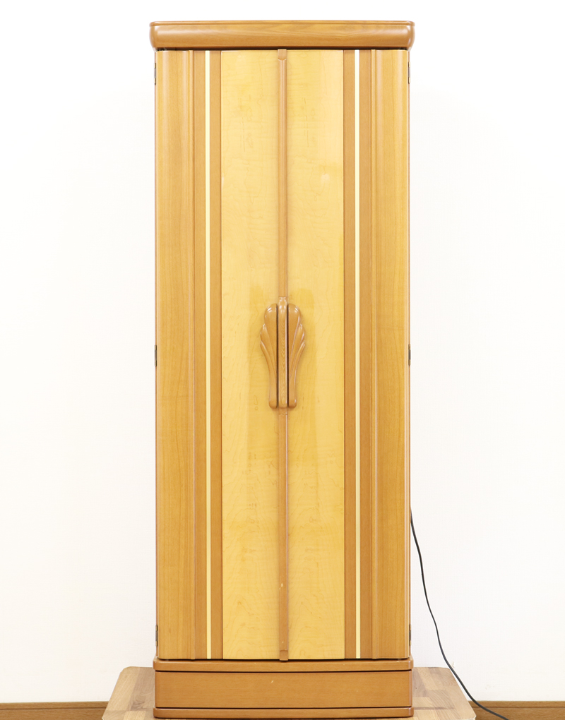 創価学会仏壇専門店桜梅桃李.comより創価学会家具調中古仏壇734アカンサスを発売致します。