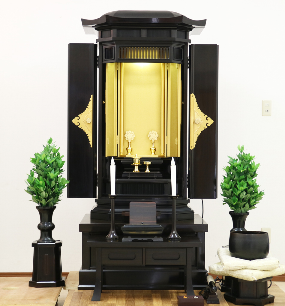 創価学会仏壇専門店桜梅桃李.comより創価学会厨子型中古仏壇B735を発売致します。