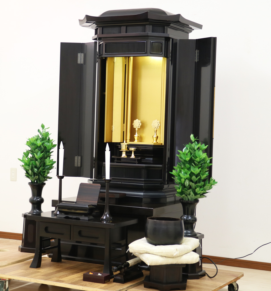 創価学会仏壇専門店桜梅桃李.comより創価学会厨子型中古仏壇B735を発売致します。