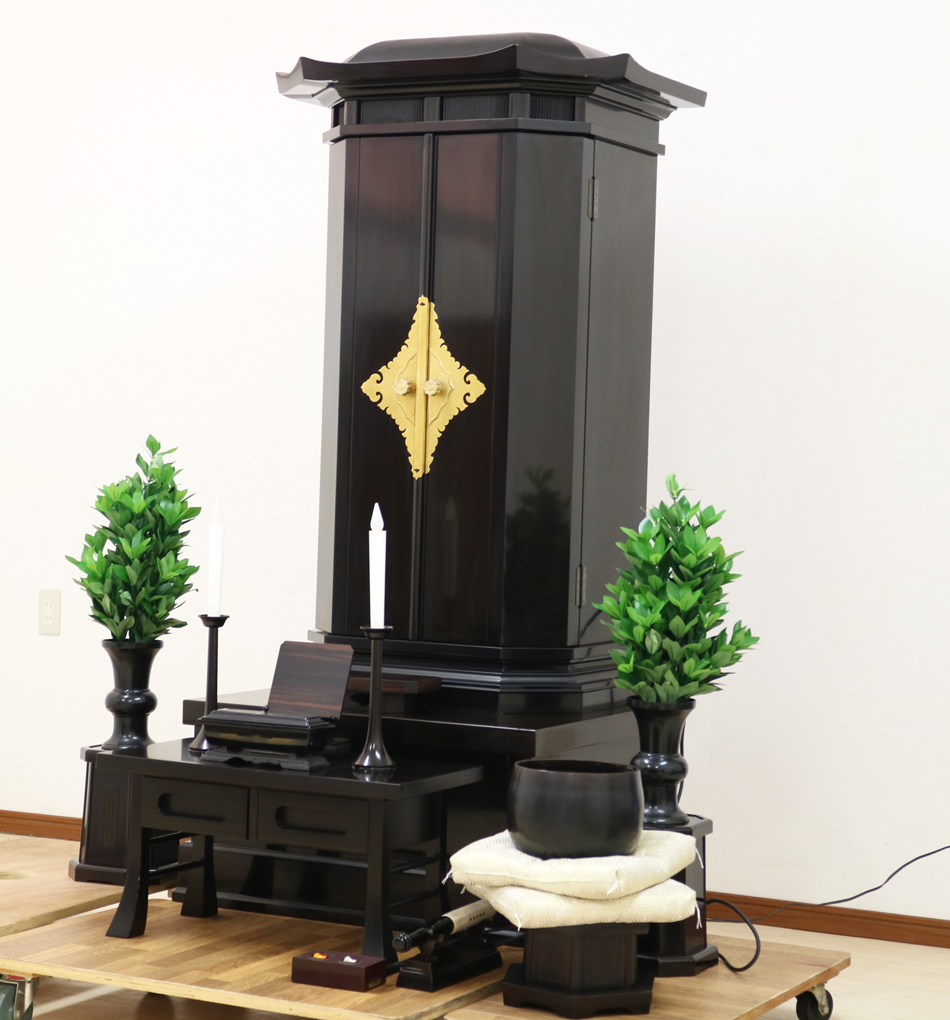 創価学会仏壇専門店桜梅桃李.comより創価学会厨子型中古仏壇B735を発売致します。