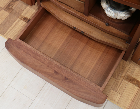 創価学会家具調仏壇 中古仏壇 桜彫 欄間 二段重ね 木の優しい空間 女子部・婦人部に大人気洋室　リビング　一人暮らし　DK　女子部　婦人部　激安　最安値　訳アリ