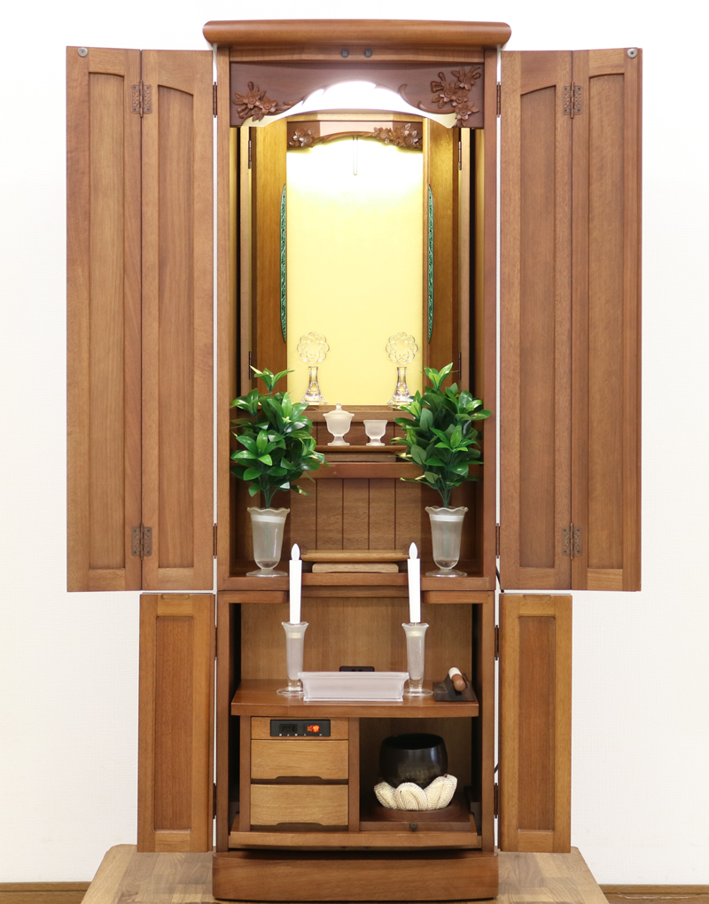 創価学会家具調仏壇 中古仏壇 桜彫 欄間 二段重ね 木の優しい空間 女子部・婦人部に大人気洋室　リビング　一人暮らし　DK　女子部　婦人部　激安　最安値　訳アリ